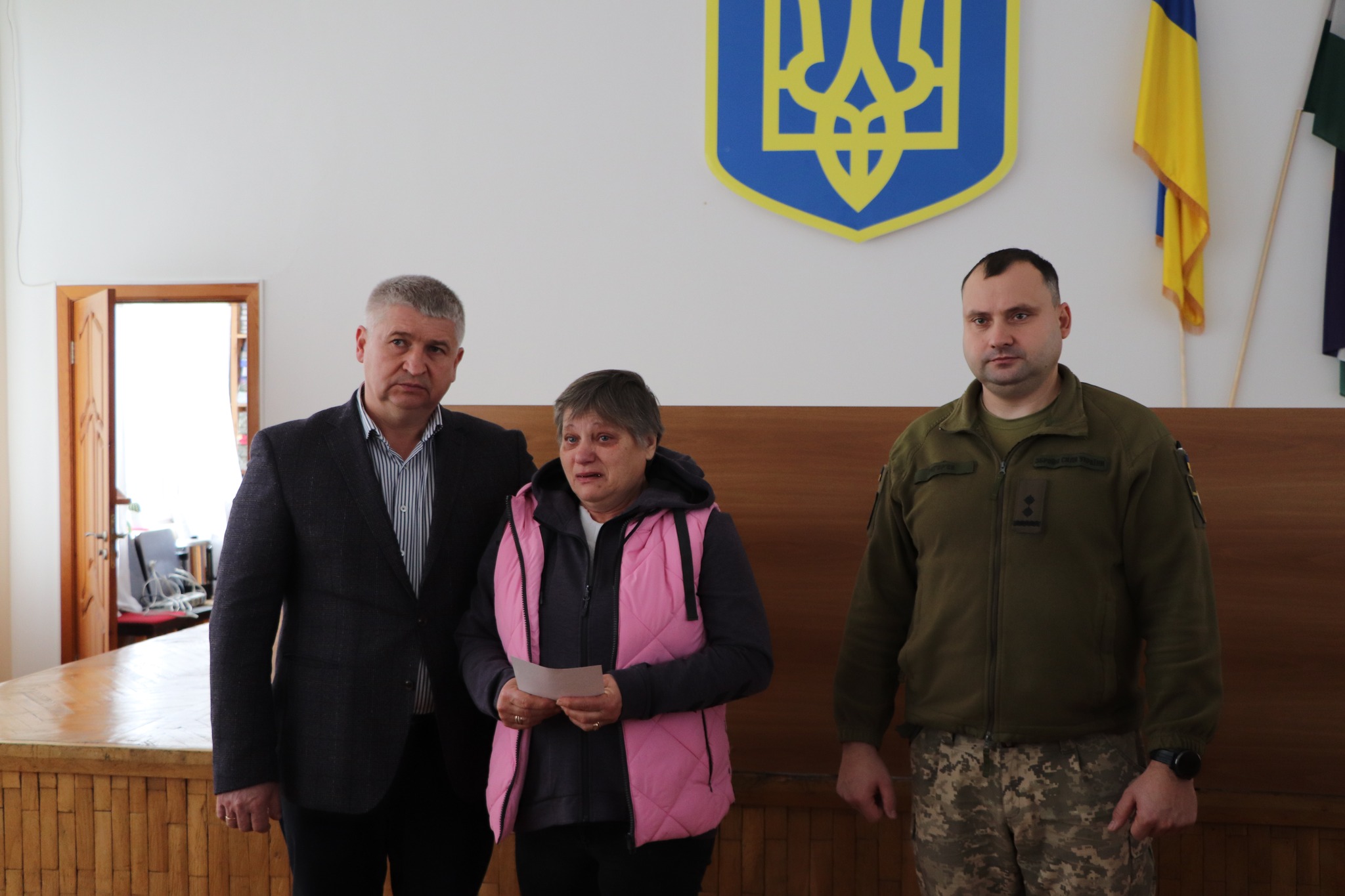 Військовим громади вручили «Золотий хрест» та відзнаку «За незламність»