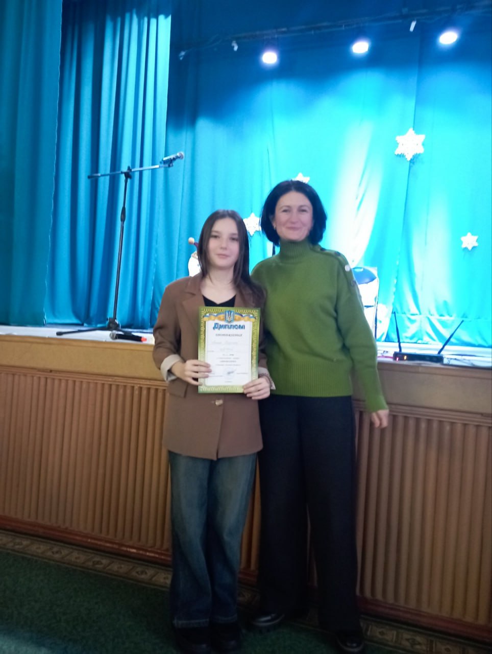 Місцевий етап 16-ї обласної виставки-конкурсу дитячих творчих робіт “Зимова казка”