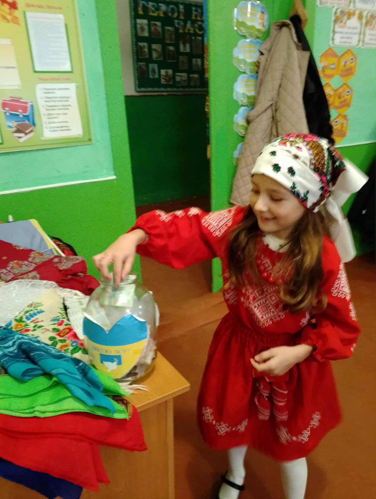 У Майданському ліцеї зібрали понад 9 тис. грн для ЗСУ